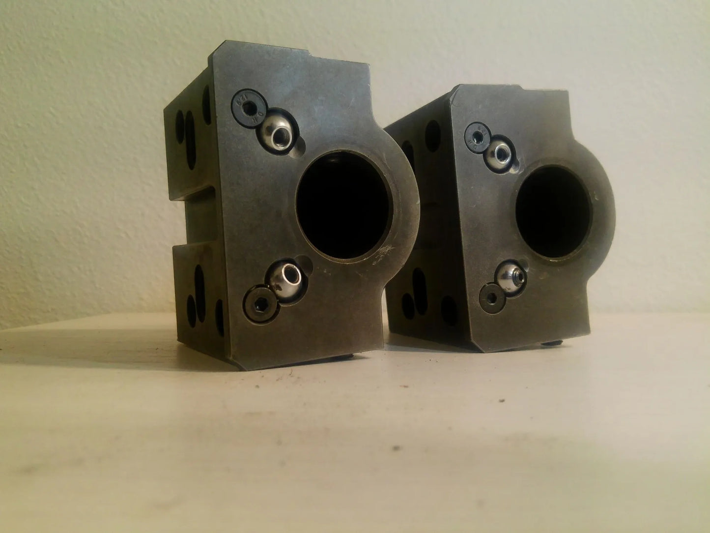 EWS 76 x 39 mm