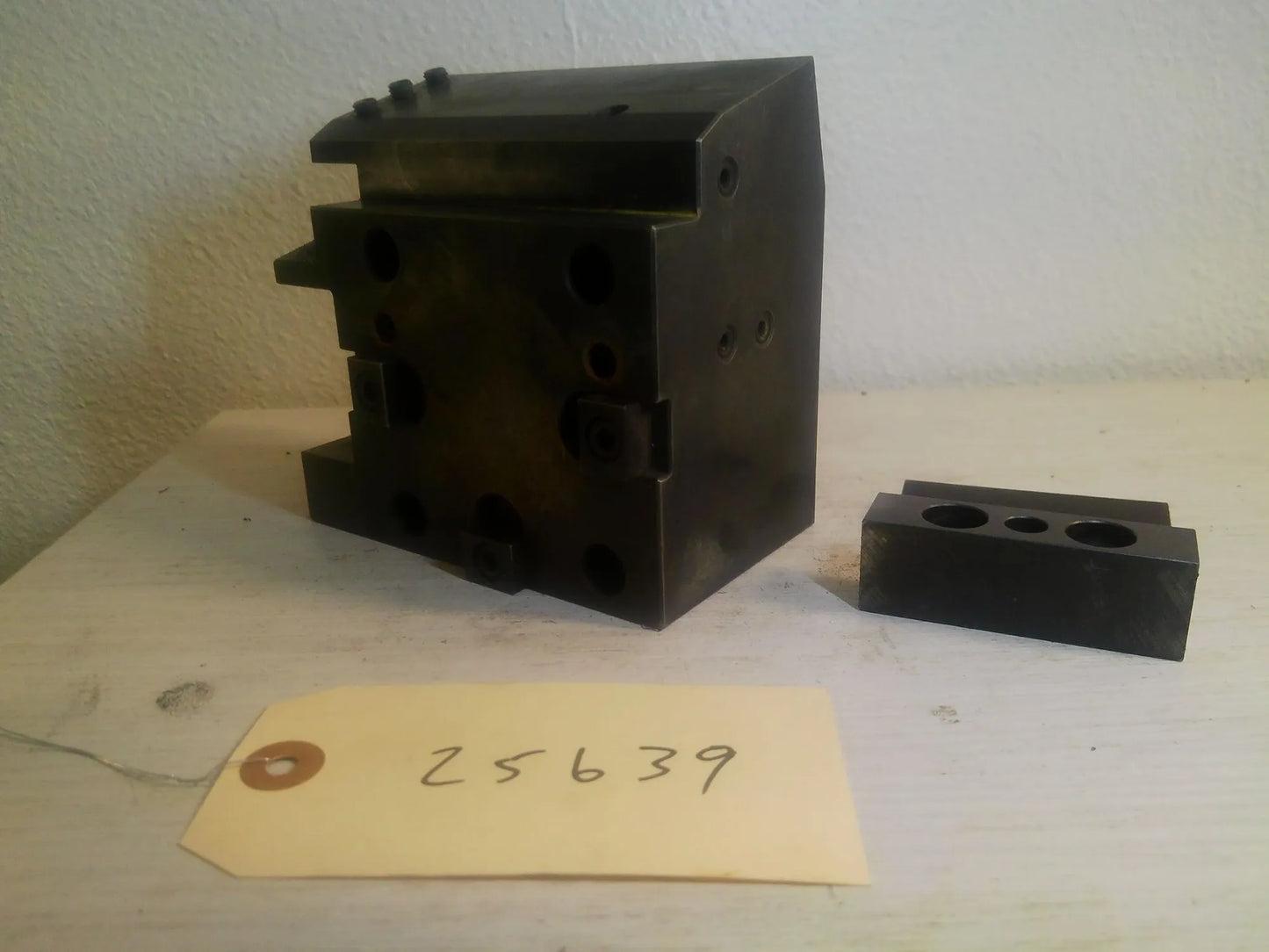 HAAS Fri Apr 01 0196 00:00:00 GMT+0553 (India Standard Time)