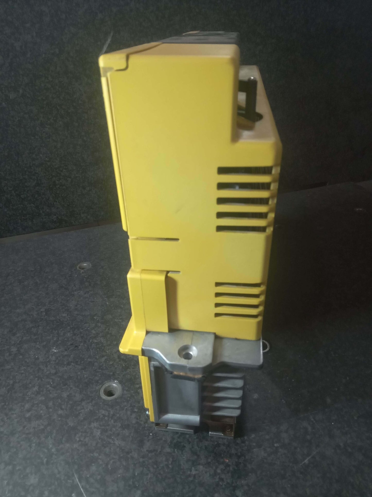 FANUC A06B-6066-H006 AC Servo Amp Amplifier C-Series