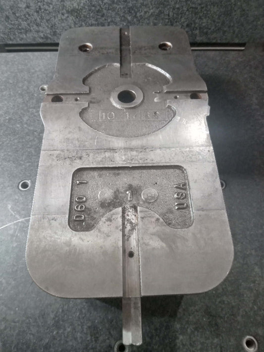 Kurt D60 Milling Vise 6" NO HANDLE