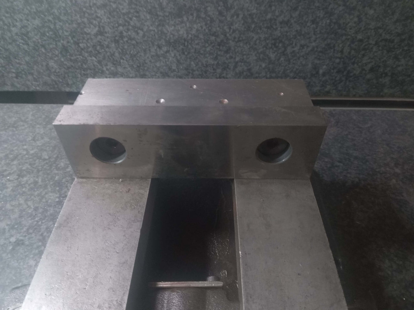 KURT D60 6" Milling Vise BIW MT6A D6 NO HANDLE