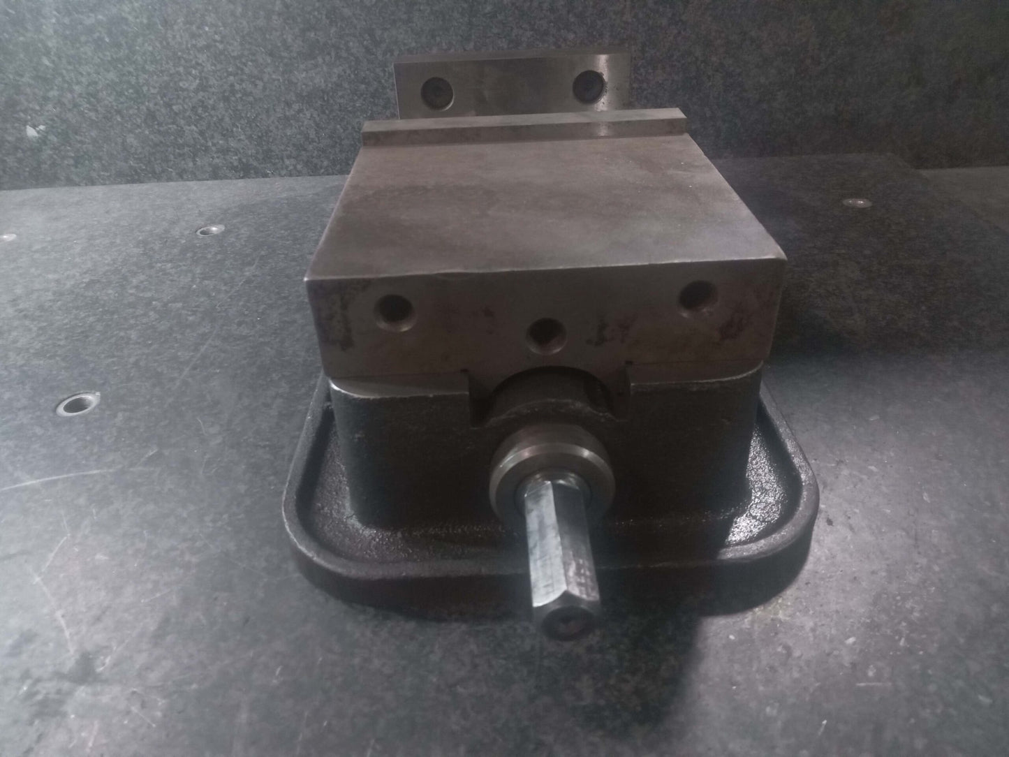 KURT D60 6" Milling Vise BIW MT6A D6 NO HANDLE