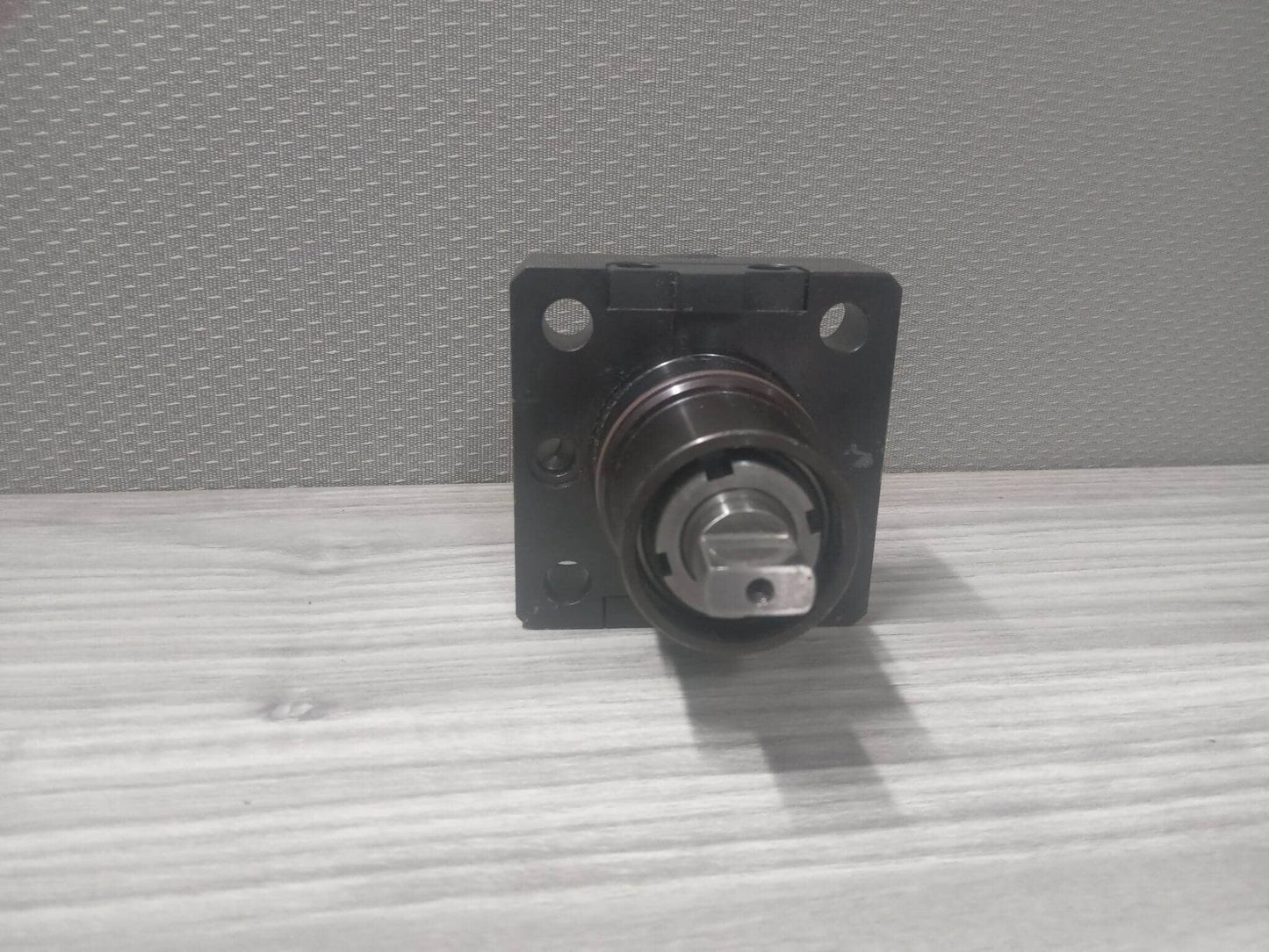 PARTS ONLY BIGLIA CNC Live Tool Holder T134-00128, 153 867-EK (seized)