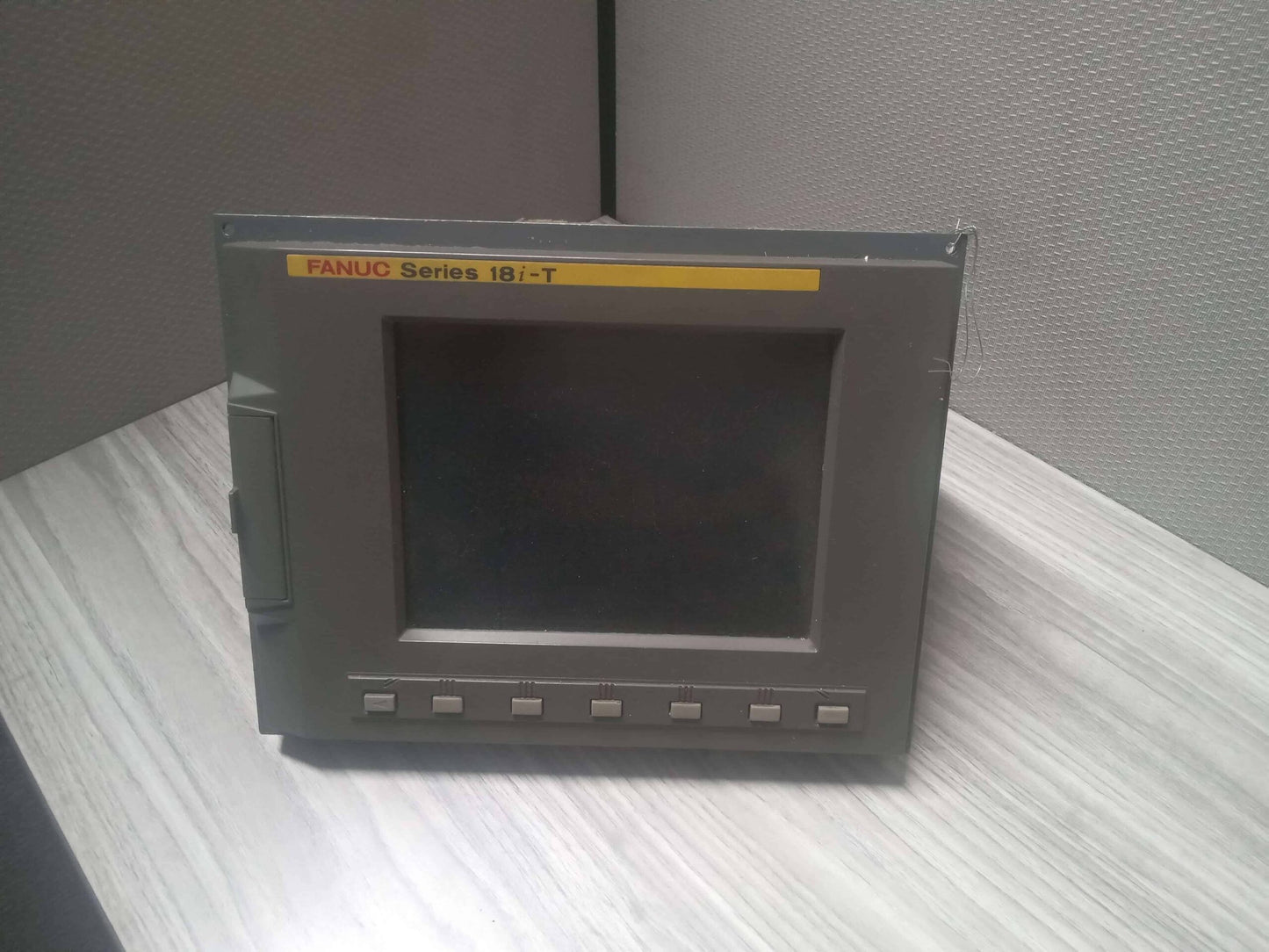 Fanuc A02B-0238-B532 Series 18i-TA CNC Machine Display Series 18i-T