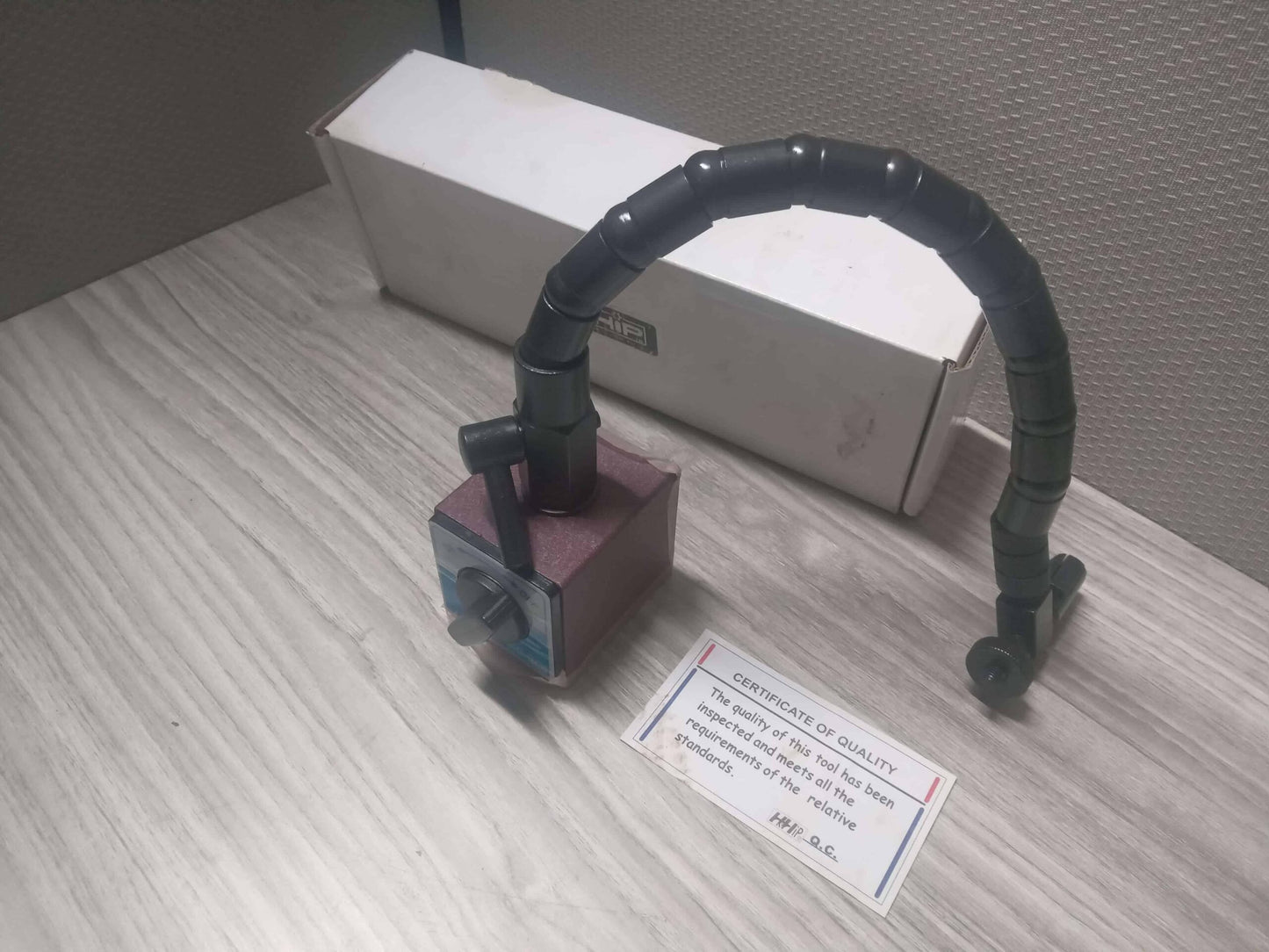 HHIP 4401-0002 Flexible Arm Magnetic Base, 130 lb. Power Pull