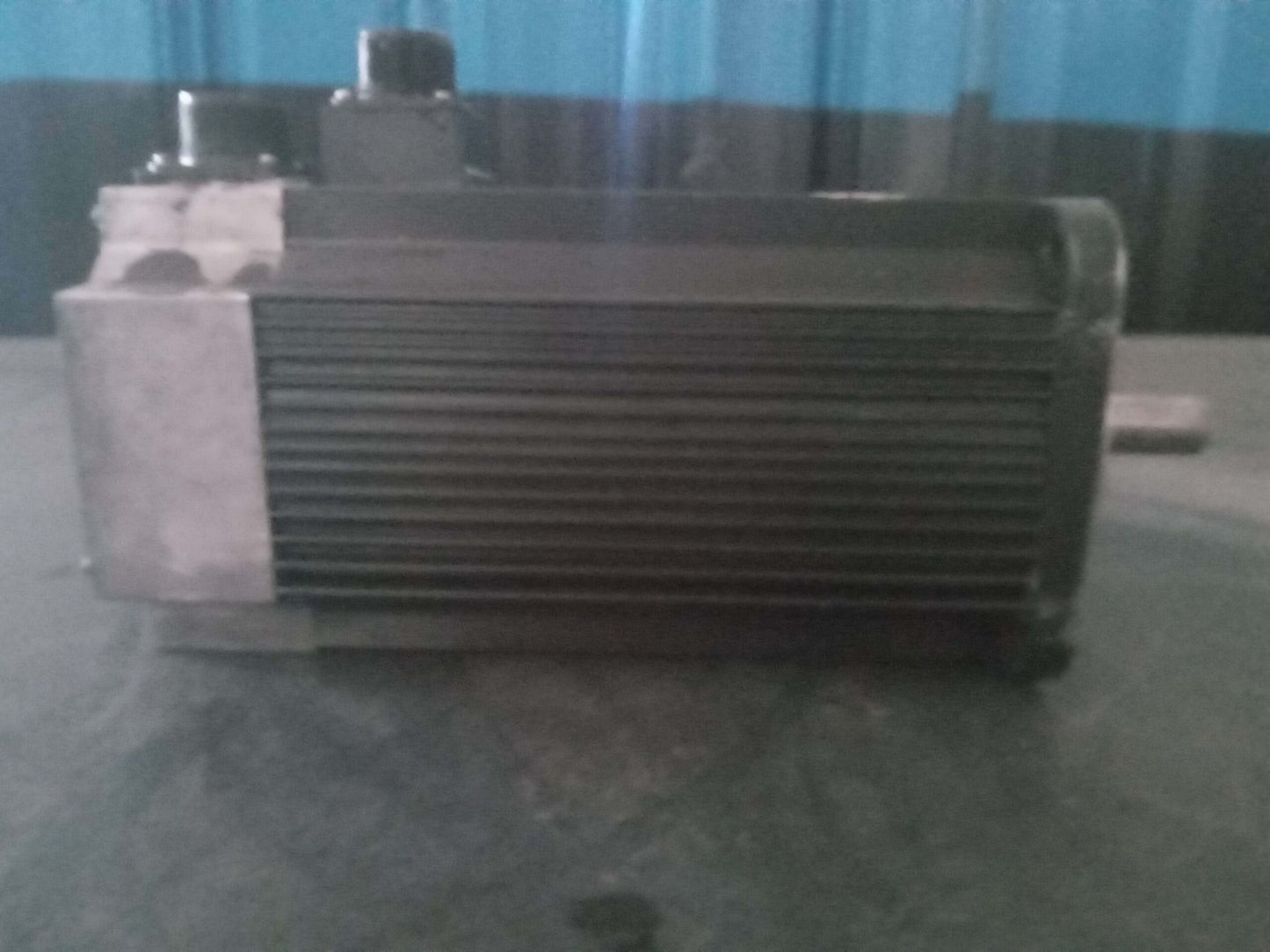 YASKAWA USAGED-09A22K AC SERVO MOTOR INCLUDING ENCODER UTOPH-B1AWF