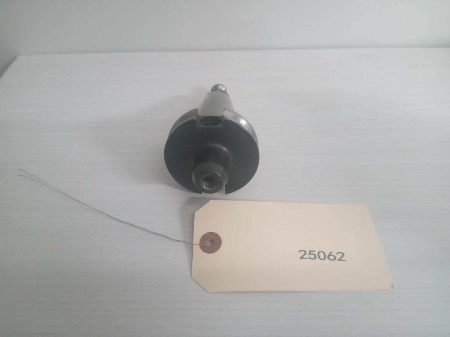 SYIC CAT 40 TOOL HOLDER 3/8" SOLID WELDON FLAT NEW OPEN BOX 22915-1.75