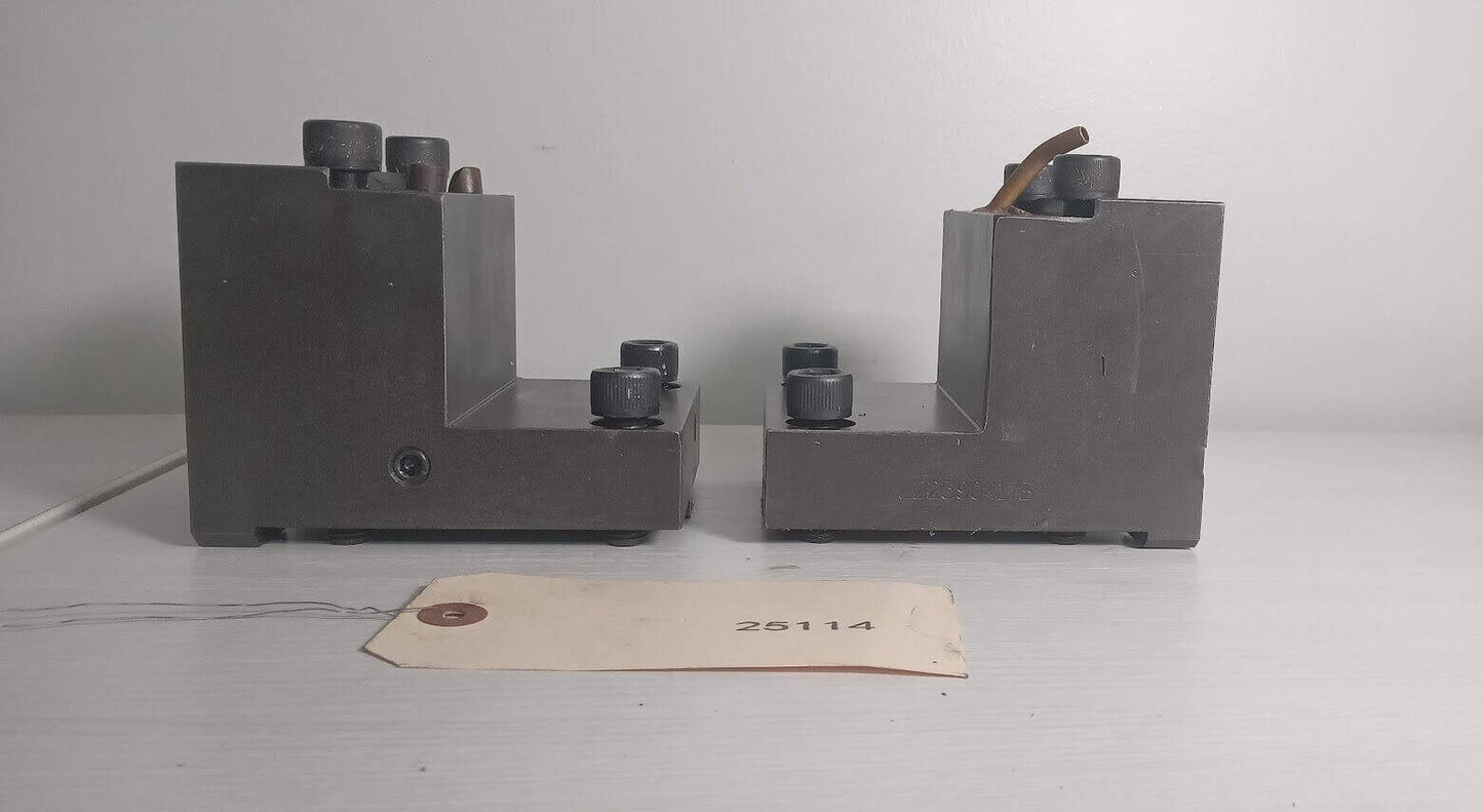 2x square crosswise turning tool holder BMT65 Doosan Puma MX2000ST Lathe