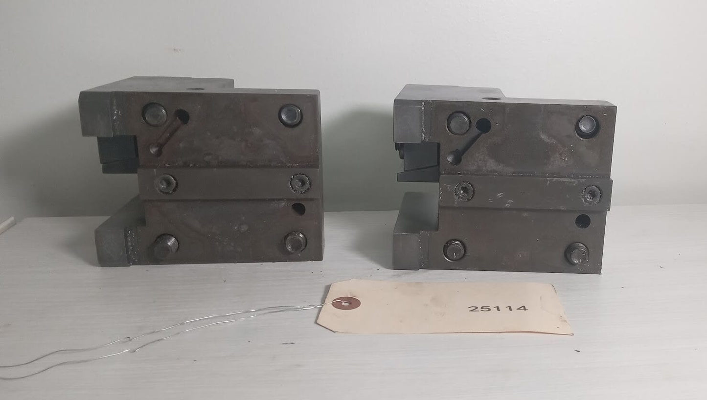 2x square crosswise turning tool holder BMT65 Doosan Puma MX2000ST Lathe